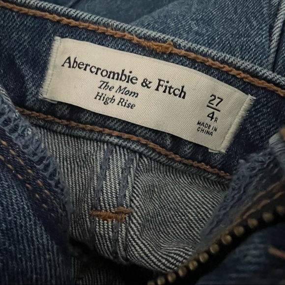 The Mom High Rise Jeans - Picture 3 of 3